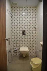 Hotel Flora Fountain - Bathroom
