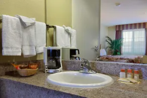Days Inn by Wyndham Hayward Airport - Salle de bain