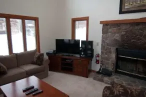 Almost Heaven - Living room