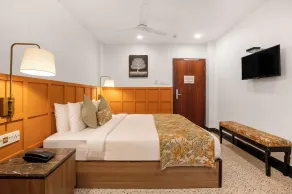 Hotel TSG Grand - Habitación