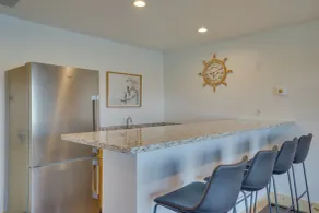 Spacious New Lisbon Home with Lake Access - Interiör
