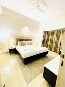 BedChambers Serviced Apartments - Artemis Hospital - Camera