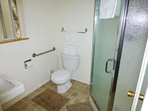 Redwood Suites - Salle de bain