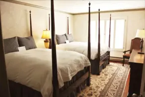 Cow Hollow Inn and Suites - Chambre