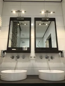 Rivers Hotel - Badezimmer
