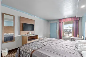Regency Inn Near Boardwalk & Hurlburt Field - Chambre