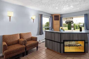 Travelodge by Wyndham Grand Falls - Hall