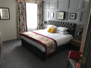 The Angel Hotel - Room