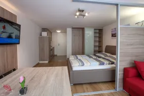 Alpine Appart - Premium Family Apartments and Natural Swimming Pond - Rum