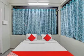 Hotel O Moonlight Inn - Room