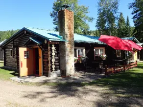 Domaine le Bostonnais - Le Village en Bois Rond - Restaurante