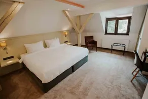Republique - Room