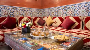 Riad Alaka - Sitzecke in der Lobby