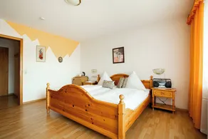 Auerhahn Bed and Breakfast - Black Forest - Waldhotel - Quarto