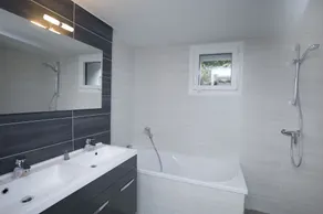Appartement Tournette - Vue Lac - Salle de bain