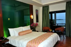 Ramada Resort by Wyndham Kochi - Room