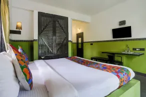 FabHotel DDHYANA The Wellness Centre And Resort - Nr Miramar Beach - Rum