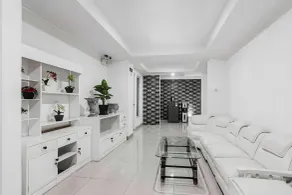 TOS Guest House By Zuzu - Reception