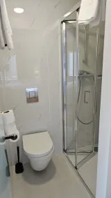 Homefield Lodge - Bathroom