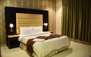 Arjan Qurtuba Served Apartments - Room