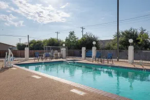 Days Inn by Wyndham Granbury - Pool