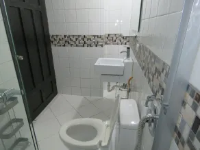SERENADE Lodging Rooms - Baño