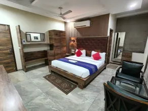 Hotel Surya Palace - Durg Railway Station - Room
