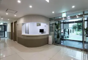 Doksan White - Lobby