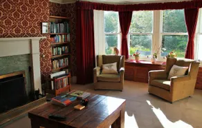 Tirindrish House B&B - Coin salon dans le hall