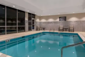 La Quinta by Wyndham Greensboro Airport High Point - Piscine