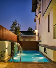 Drizzle Resort with Swimming pool Near Maapro Garden - Pool