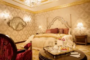 Grand Regency Doha, Trademark Collection by Wyndham - Chambre