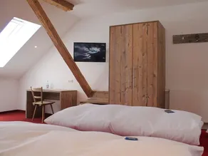 Gasthof zum Hirsch - Room