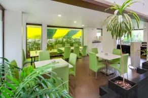 Monarch Montvert, Baner Pune - Restaurant