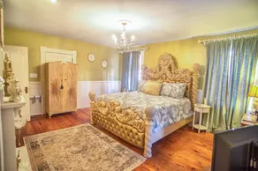 McMillan Inn - Room