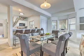 Upscale Lakefront Condo at 2mm with Pools, Slip, and Main Channel Views - Interiør