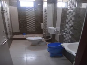 Hotel Mittal Inn - Bathroom