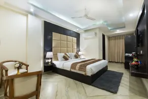 Hotel Viva Palace By OPO,Free Airport Pick up & Drop - Room