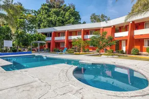 Capital O Gran Hotel Campestre - Pool