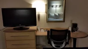 Days Inn by Wyndham Buena Park Anaheim - Chambre