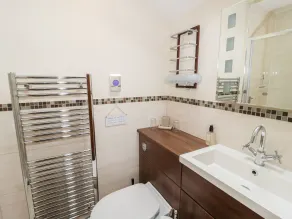Bryn Derw Holiday Cottage - Bad