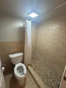 Embassy Motel - Bathroom