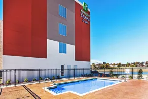 Holiday Inn Express & Suites Tulsa West - Sand Springs by IHG - Pool