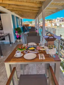Çeşme Flowers Hotel - Restaurant