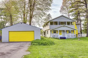 Lakefront Group Getaway w/ Dock in Baldwin! - Innenbereich