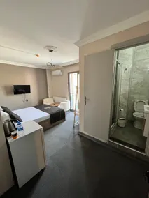 ROYAL İNN BORNOVA - Room