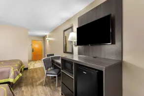 Super 8 by Wyndham Dickson - Chambre