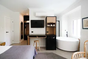 Chimes Spa Retreat - Room