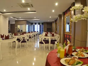 The Cube Hotel Malioboro, Azana Hotels Collection - Restaurant