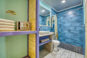 Skully's House - Bathroom